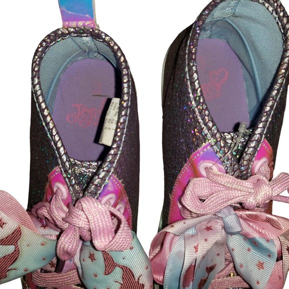JoJo Siwa metallic iridescent lace up high top sneakers size 3, never wore - Picture 7 of 9